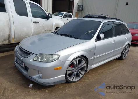 2002 Mazda Protege5 Base (A4)/Base (M5) z USA, uszkodzony, nr VIN JM1BJ245221454660